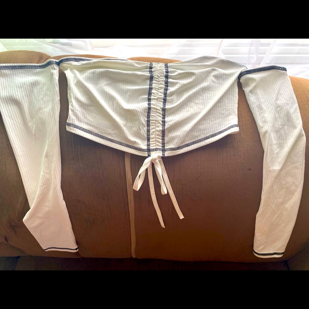 Off shoulder drawstring top
